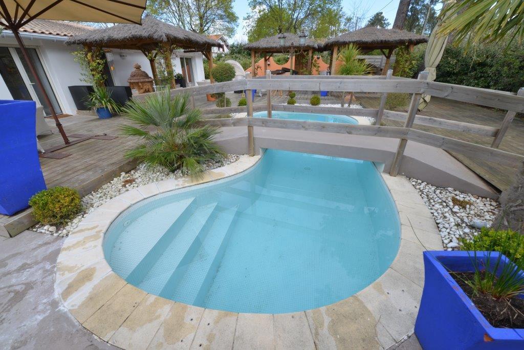 B&B La Villa Gujan Экстерьер фото